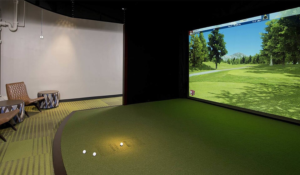 Premium TruGolf indoor simulator
